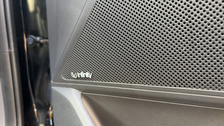 Hyundai IONIQ 1.6 GDi Plug-in Hybrid Premium 5dr DCT Hatchback